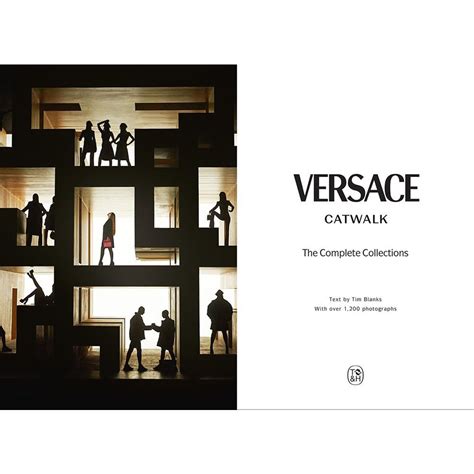 Versace : The Complete Collections 